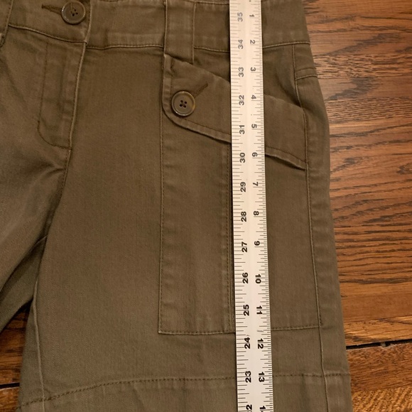 CAbi Khaki Women's Cargo Shorts - Picture 5 of 6